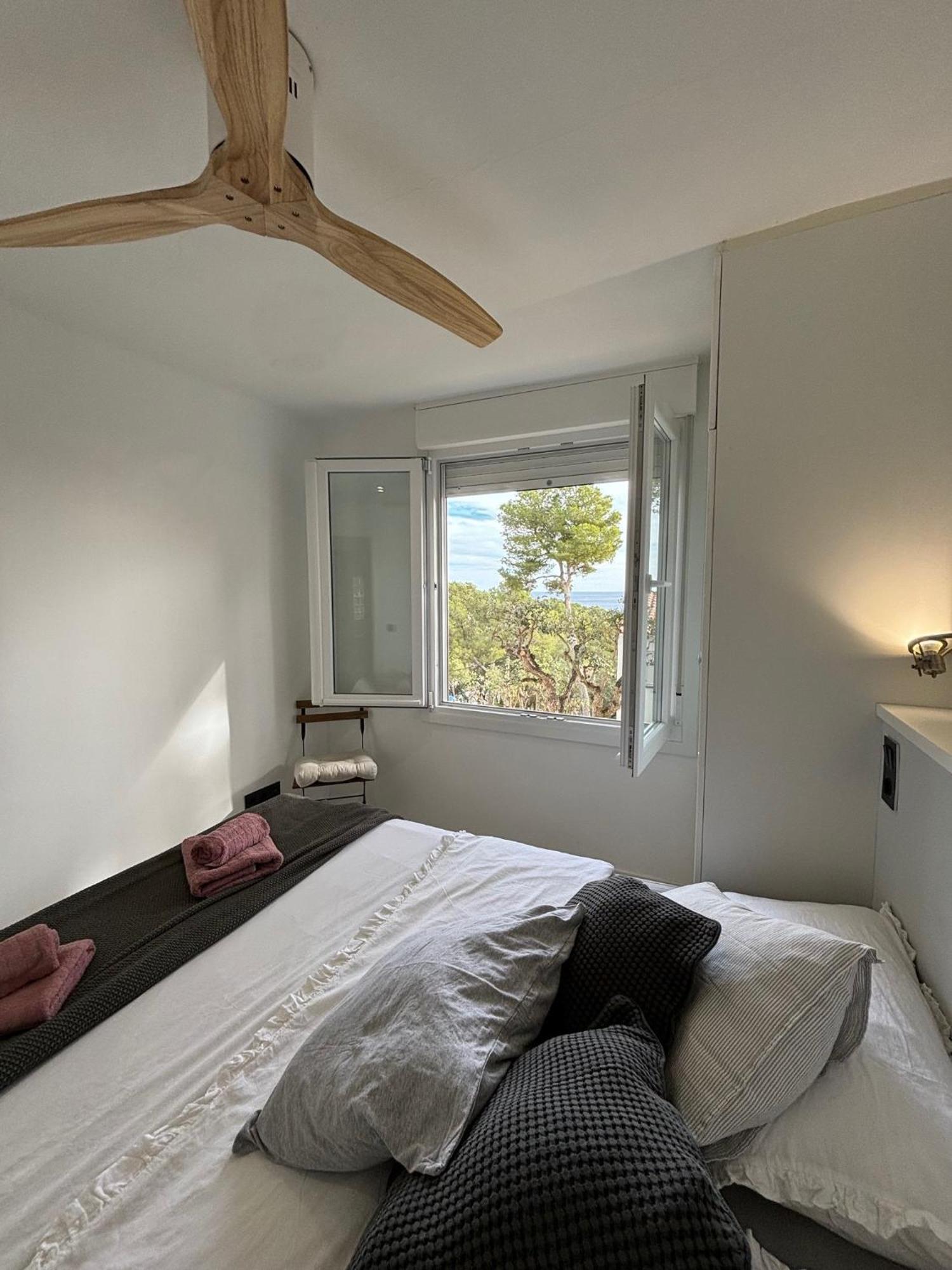 Apartamento Recien Reformado A 300 Metros Del Mar Calella De Palafrugell Luaran gambar