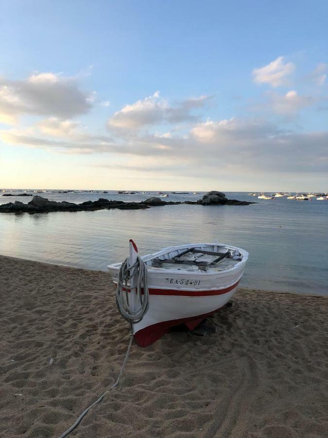 Apartamento Recien Reformado A 300 Metros Del Mar Calella De Palafrugell Luaran gambar