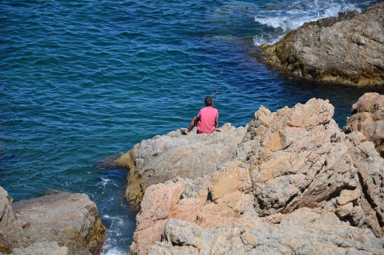 Apartamento Recien Reformado A 300 Metros Del Mar Calella De Palafrugell Luaran gambar